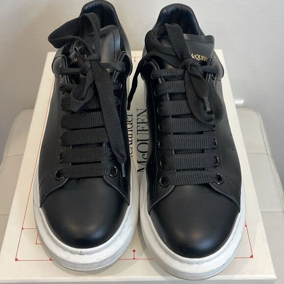 Black & White Alexander McQueen Oversized Sneaker size 39 - Picture 4 of 9
